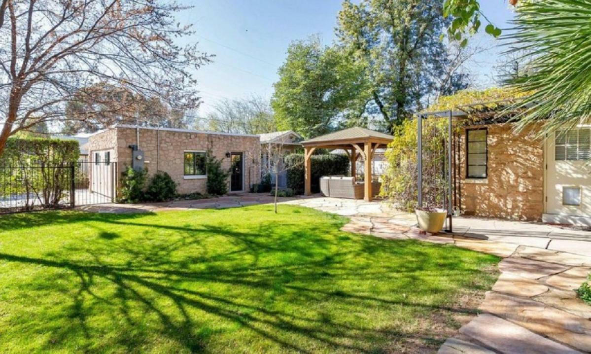 Best Little Guesthouse In Melrose! New Listing! Phoenix Buitenkant foto