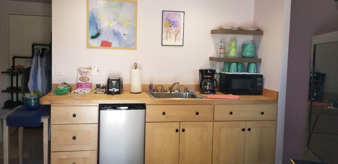 Best Little Guesthouse In Melrose! New Listing! Phoenix Buitenkant foto